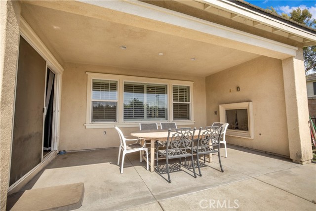 14450 Willamette Avenue, Chino CA: https://media.crmls.org/medias/2bbdc2d0-f4a0-4793-922e-9417a17df92f.jpg