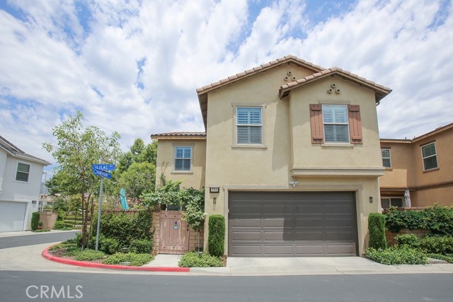 751 E Lilac Way, Azusa, CA 91702