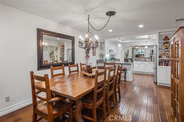 21778 Tahoe Lane, Lake Forest CA: https://media.crmls.org/medias/2bbe4d36-0b96-49d9-91da-4324048df380.jpg