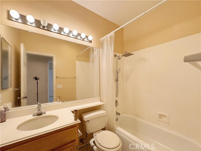 Detail Gallery Image 6 of 33 For 8747 Chesapeake Ln, Riverside,  CA 92508 - 4 Beds | 3 Baths