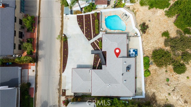 3900 Benedict Canyon Drive, Sherman Oaks CA: https://media.crmls.org/medias/2bbec5d4-b9e1-42d5-b56a-f8c4cf961cba.jpg