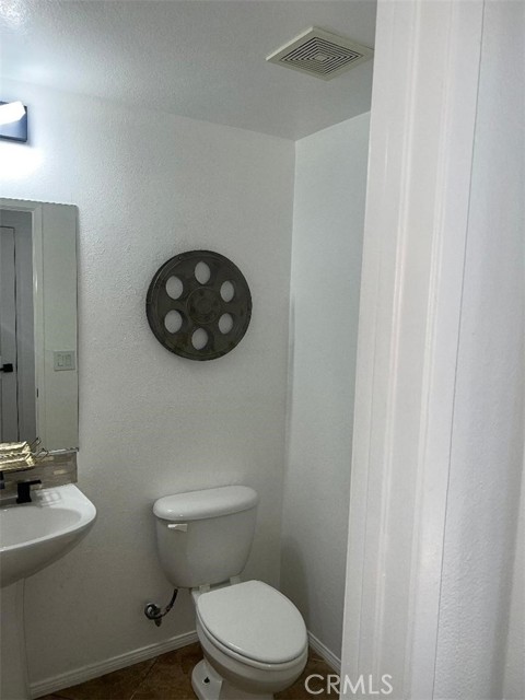 3525 Elker Road, Corona CA: https://media.crmls.org/medias/2bbec7cf-18a9-4f35-9ad0-032e43dc2ad5.jpg