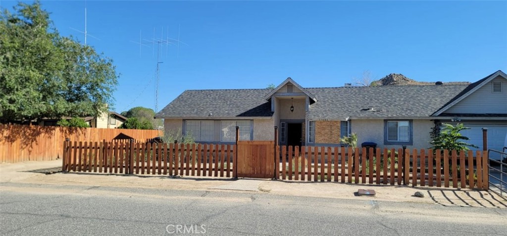 17644 Highacres Avenue, Lake Los Angeles, CA 93591