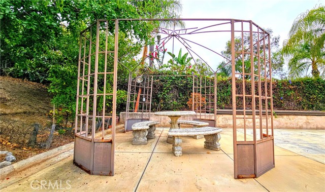 821 Atlantic Circle, Corona CA: https://media.crmls.org/medias/2bbf83df-e226-4aa7-9c6d-732691dd5fdd.jpg