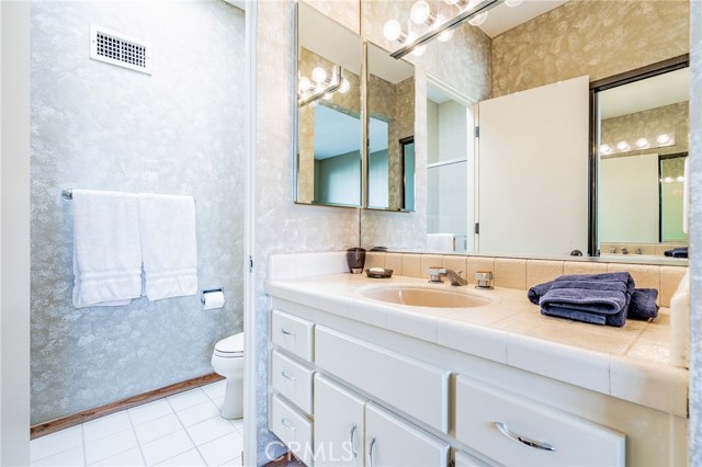 5426 Heron Bay