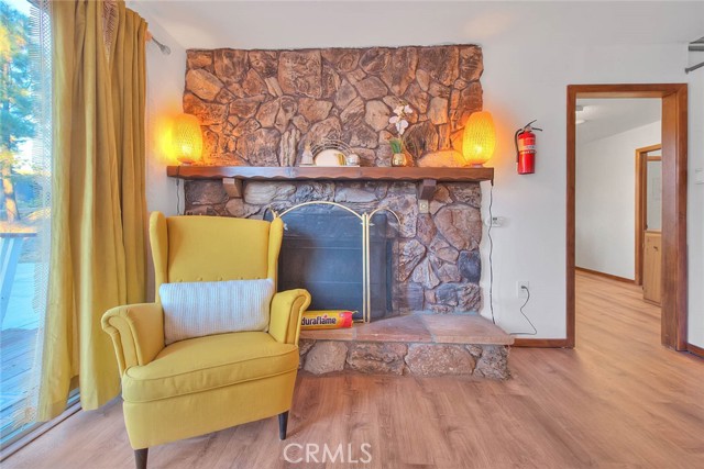 Detail Gallery Image 14 of 47 For 527 Cottage Ln, Big Bear Lake,  CA 92315 - 2 Beds | 1 Baths