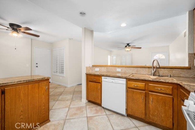 Image 15 of 42 For 10430 Briar Oaks Drive D