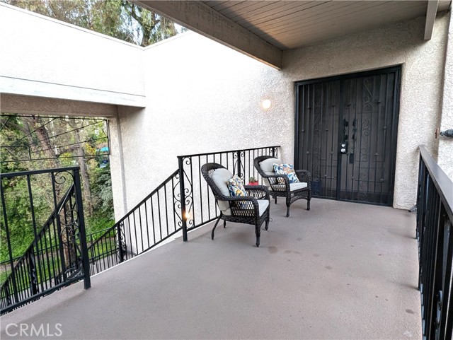 5499 Paseo Del Lago W, Laguna Woods CA: https://media.crmls.org/medias/2bc288b5-d360-4723-90ae-e5721609898f.jpg