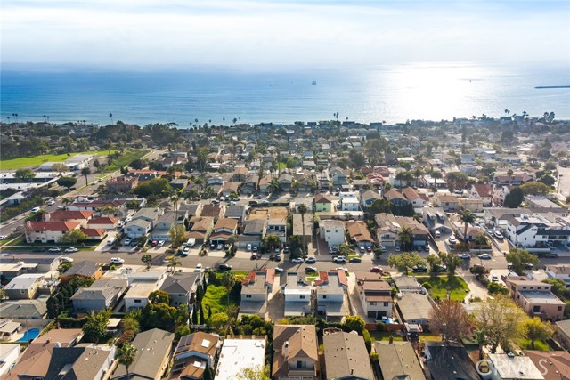 Front Image Thumbnail for CROC26031632