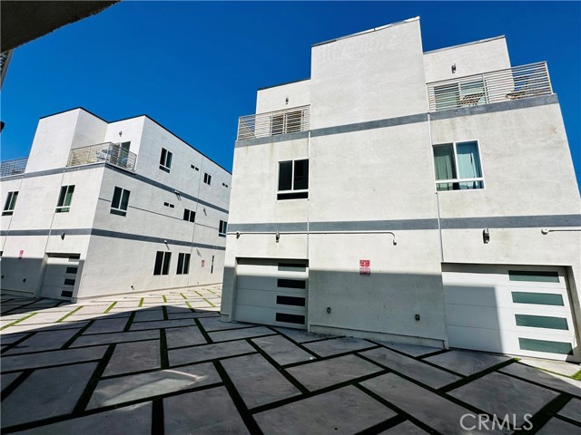 Detail Gallery Image 20 of 20 For 5741 Fulcher Ave #1/2,  North Hollywood,  CA 91601 - 4 Beds | 4 Baths