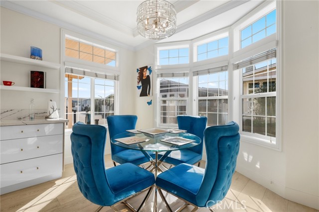 Detail Gallery Image 8 of 42 For 252 Mayflower Dr, Newport Beach,  CA 92660 - 2 Beds | 2 Baths