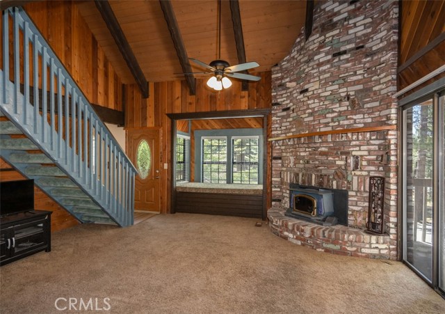 Detail Gallery Image 5 of 39 For 789 Iris Dr, Big Bear Lake,  CA 92315 - 3 Beds | 3 Baths