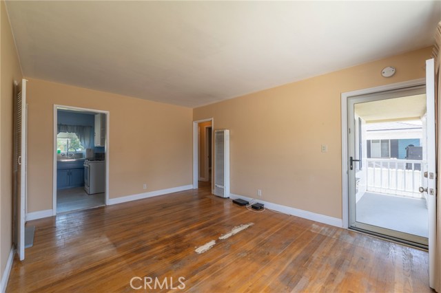 Image 3 of 30 For 5532 Pearce Avenue