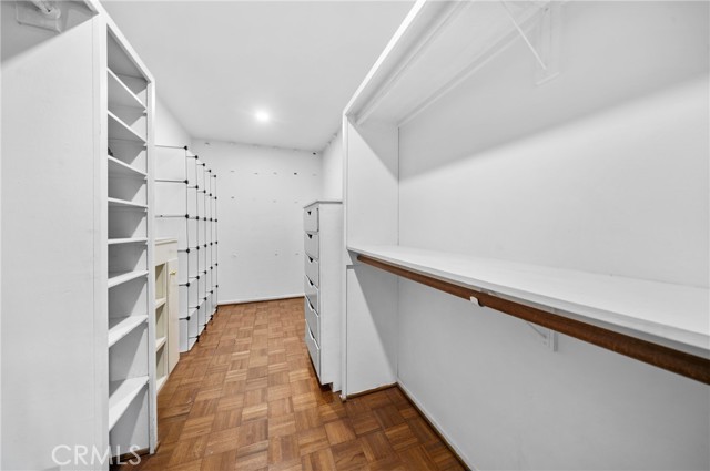 124 N Janet Place, Fullerton CA: https://media.crmls.org/medias/2bc55400-ee3e-4d18-801c-e977c1257eca.jpg
