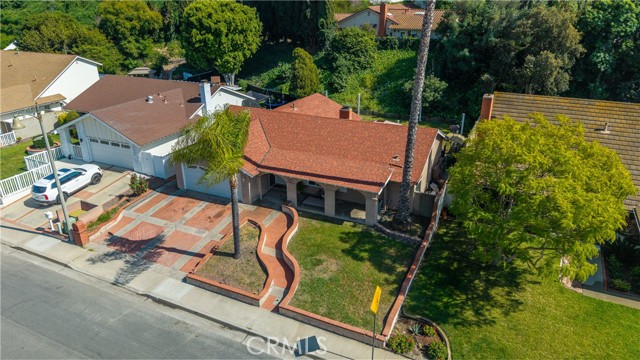 Front Image Thumbnail for CROC26065829