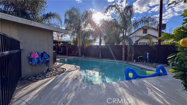 Detail Gallery Image 35 of 42 For 201 Oleander, Bakersfield,  CA 93304 - 4 Beds | 2 Baths