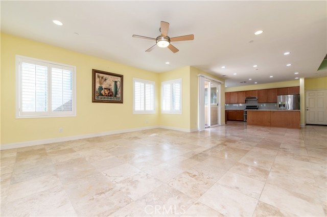 7271 Enclave Drive, Eastvale CA: https://media.crmls.org/medias/2bc61c27-28d8-4355-991e-5b0f80b43179.jpg