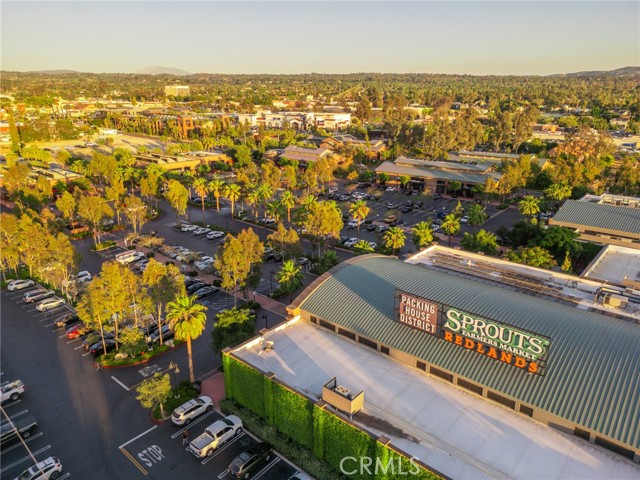 605 Ruiz Street, Redlands CA: https://media.crmls.org/medias/2bc65c8a-9b96-4f4f-bb0a-b6415c31e531.jpg