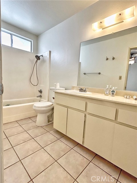 108 E AVENIDA SAN GABRIEL, San Clemente CA: https://media.crmls.org/medias/2bc6a63d-e388-4282-9593-e8b7cfa5521f.jpg