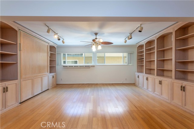 Detail Gallery Image 19 of 25 For 958 Palo Verde Ave, Long Beach,  CA 90815 - 3 Beds | 2/1 Baths