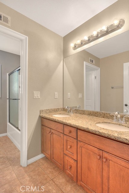 Detail Gallery Image 21 of 52 For 27368 Pumpkin St, Murrieta,  CA 92562 - 5 Beds | 3 Baths