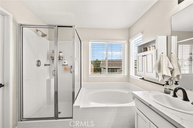 42016 Delmonte Street, Temecula CA: https://media.crmls.org/medias/2bc7957f-db09-430b-af90-1260f196201c.jpg