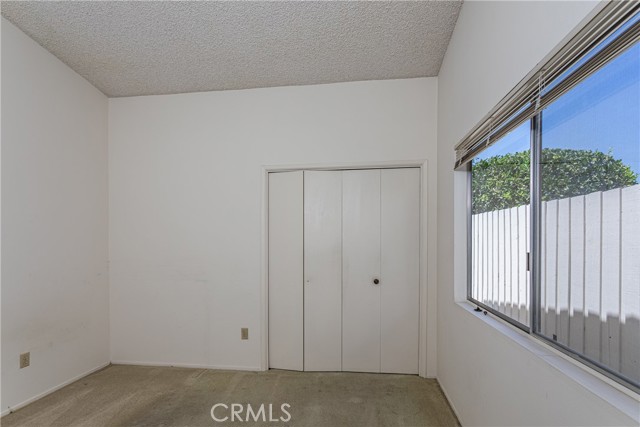 Detail Gallery Image 23 of 39 For 6849 Whitaker Ave, Lake Balboa,  CA 91406 - 3 Beds | 2 Baths