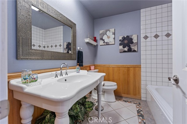 8212 E Avenue H, Lancaster CA: https://media.crmls.org/medias/2bc96d18-3e70-4f00-82b3-dc2b8cd2cfa8.jpg