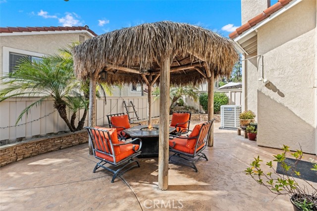 Detail Gallery Image 25 of 31 For 3935 Caminito Silvela, San Diego,  CA 92122 - 3 Beds | 2 Baths