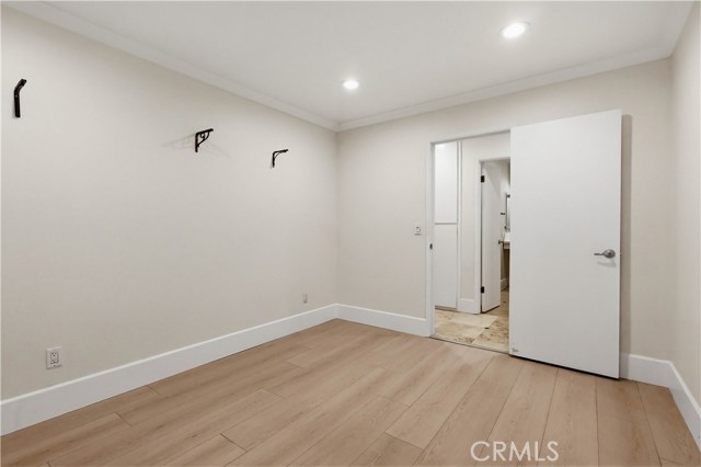 Image 22 of 50 For 5556 Temple City