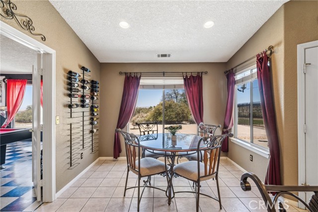 Detail Gallery Image 21 of 58 For 6523 Landover Rd, Oak Hills,  CA 92344 - 4 Beds | 2/1 Baths