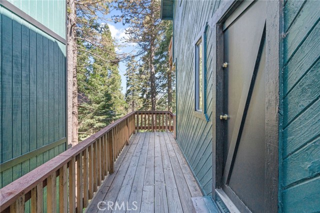 Detail Gallery Image 12 of 48 For 1107 Lugano Ct, Crestline,  CA 92325 - 5 Beds | 3/1 Baths