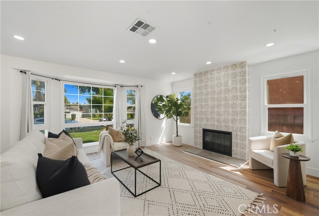 Detail Gallery Image 9 of 41 For 8909 S 5th Ave, Inglewood,  CA 90305 - 3 Beds | 2 Baths