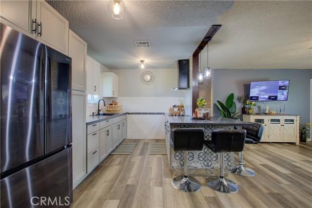 Image 13 of 34 For 7139 Center  