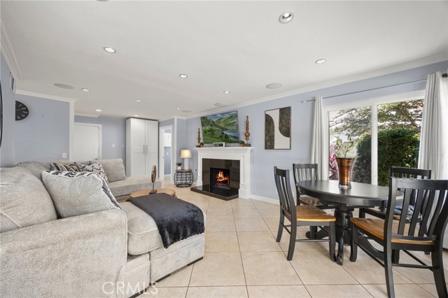 324 Marymont Avenue, Placentia CA: https://media.crmls.org/medias/2bccbe55-d0de-48c9-95f2-0fd7bd35ca68.jpg