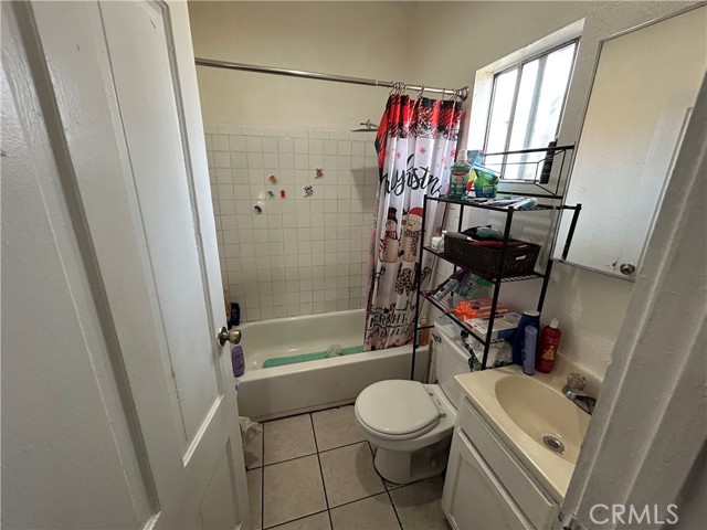 Detail Gallery Image 11 of 21 For 1260 E 49th St, Los Angeles,  CA 90011 - – Beds | – Baths