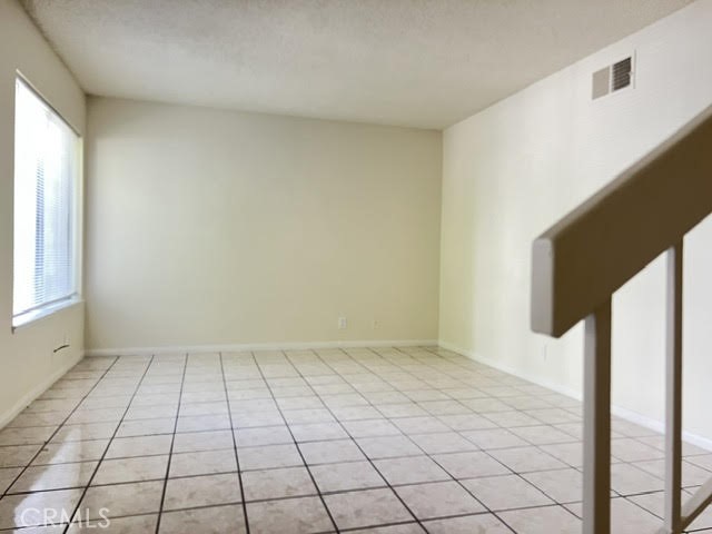 Detail Gallery Image 4 of 18 For 8321 Burnet 3 Ave #3,  North Hills,  CA 91343 - 3 Beds | 1/1 Baths