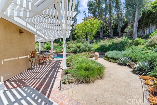 Detail Gallery Image 61 of 75 For 284 South Quintana, Anaheim Hills,  CA 92807 - 5 Beds | 3 Baths