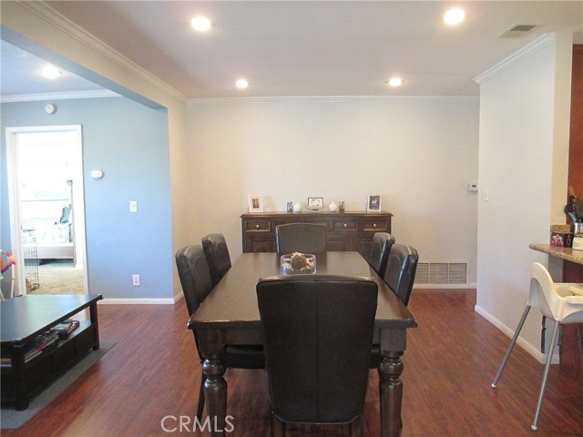 Detail Gallery Image 19 of 41 For 2281 Faust Ave, Long Beach,  CA 90815 - 3 Beds | 3 Baths