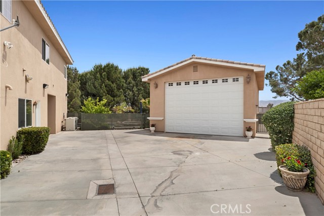 13985 Evergreen Lane, Victorville CA: https://media.crmls.org/medias/2bcdbad4-6a3a-4a0d-9bb0-3370251edd0f.jpg