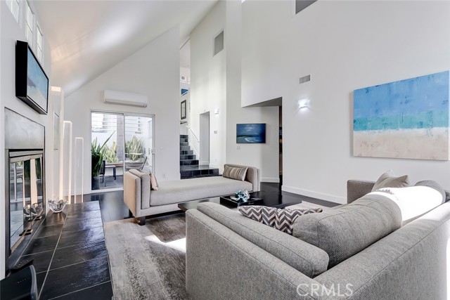 636 27th Street, Manhattan Beach, California 90266, 4 Bedrooms Bedrooms, ,3 BathroomsBathrooms,Residential,Sold,27th,SB21265016