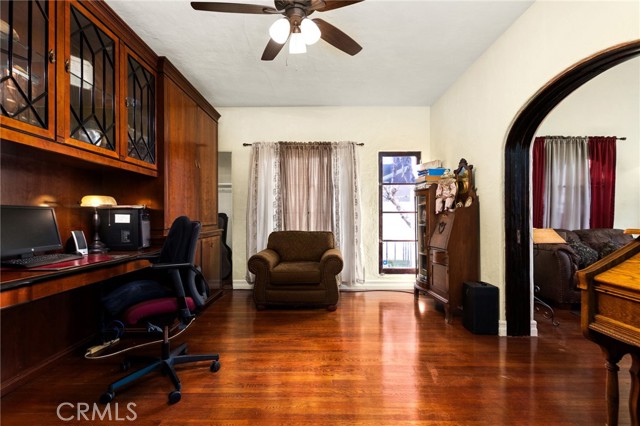 Detail Gallery Image 25 of 53 For 4202 University, Riverside,  CA 92501 - 4 Beds | 3 Baths