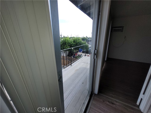 26853 9th Street, Highland CA: https://media.crmls.org/medias/2bd04142-c815-49dc-bf52-7a3c9c2dbe08.jpg
