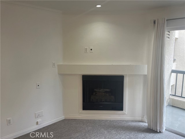 5500 Owensmouth Avenue, 212 photo 5