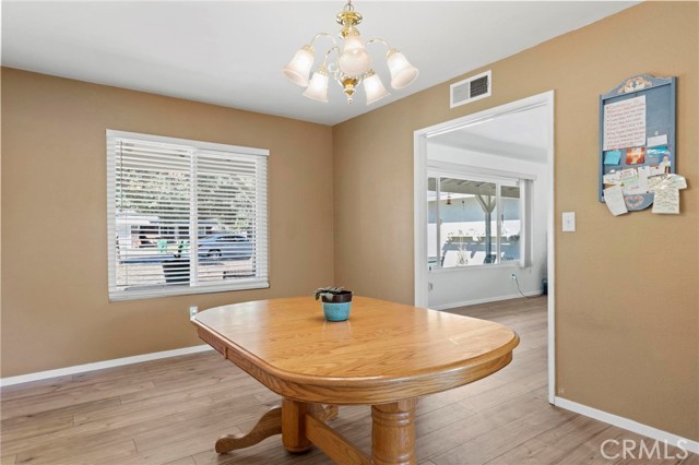 2170 Ramsey Way, Chico CA: https://media.crmls.org/medias/2bd160be-a9d9-4db7-bcac-d24f306c3290.jpg