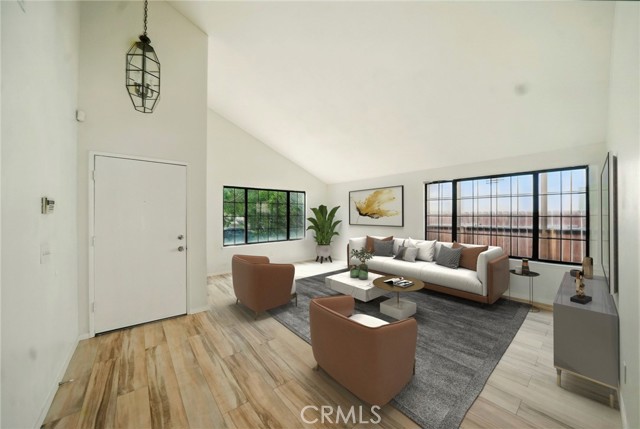 5530 Dahlia Street, San Bernardino CA: https://media.crmls.org/medias/2bd1ae67-e49c-418e-956d-63b69ccaf0de.jpg