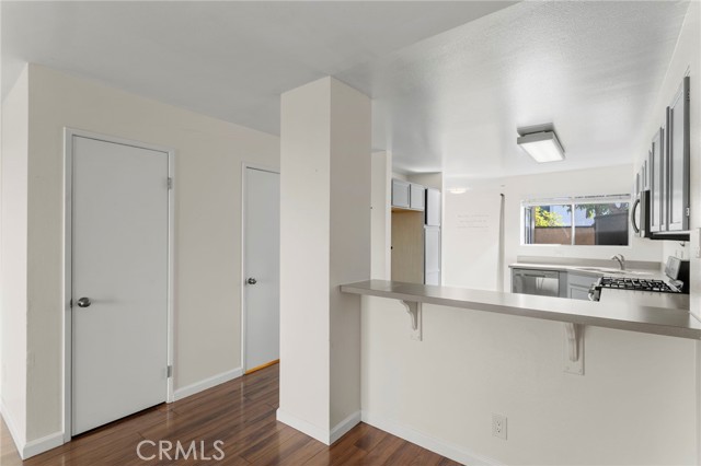 Detail Gallery Image 18 of 30 For 1235 E Carson St #4,  Carson,  CA 90745 - 2 Beds | 2 Baths