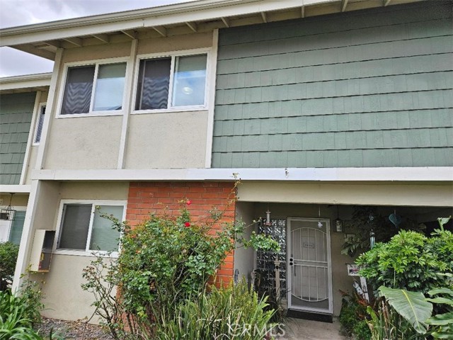 Detail Gallery Image 2 of 12 For 1404 N Tustin Ave #I3,  Santa Ana,  CA 92705 - 2 Beds | 2 Baths