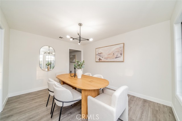 Detail Gallery Image 11 of 31 For 13627 Scenic Crest Dr, Yucaipa,  CA 92399 - 4 Beds | 2/1 Baths