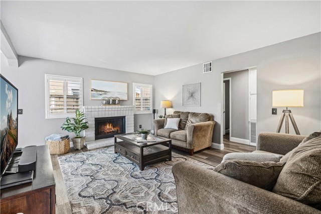 Detail Gallery Image 17 of 45 For 14377 Autumn Hill, Chino Hills,  CA 91709 - 4 Beds | 2/1 Baths